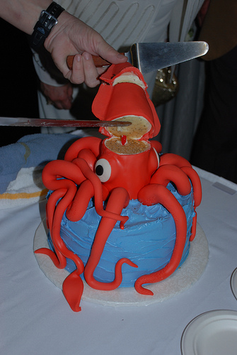 Giant Squid Cake! Photo Courtesy of SquidSquid.com